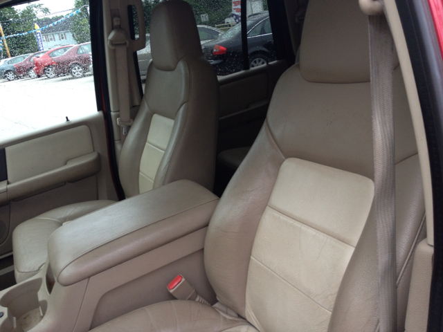 Ford Expedition 2003 photo 2