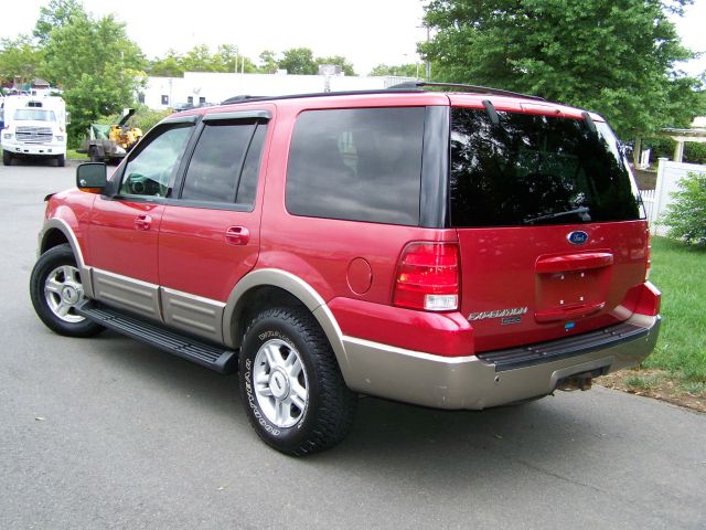 Ford Expedition 2003 photo 2