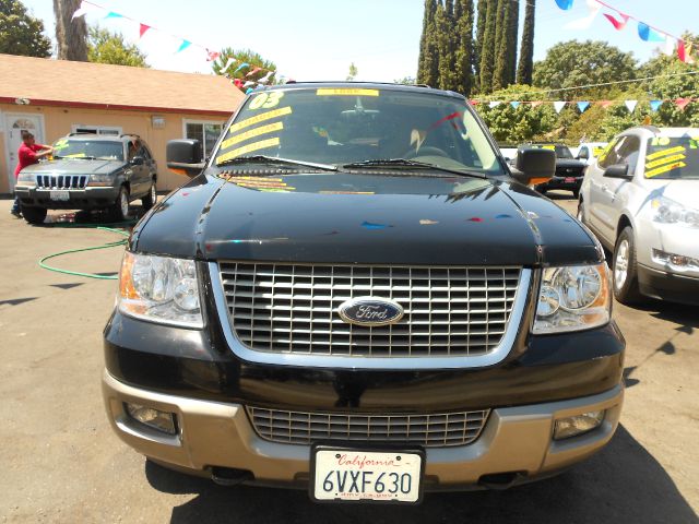 Ford Expedition 2003 photo 2