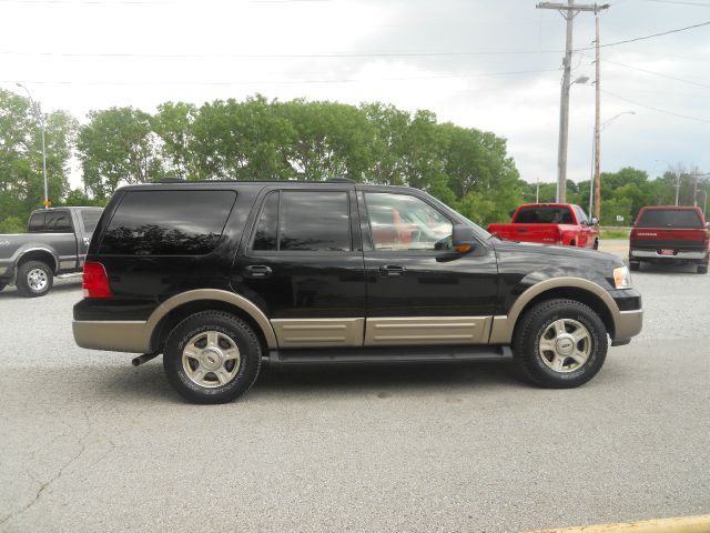 Ford Expedition 2003 photo 2