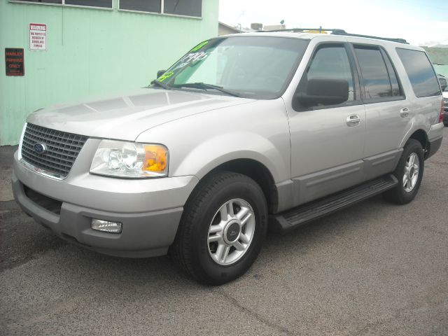 Ford Expedition 2003 photo 2