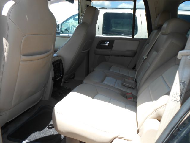 Ford Expedition 2003 photo 3