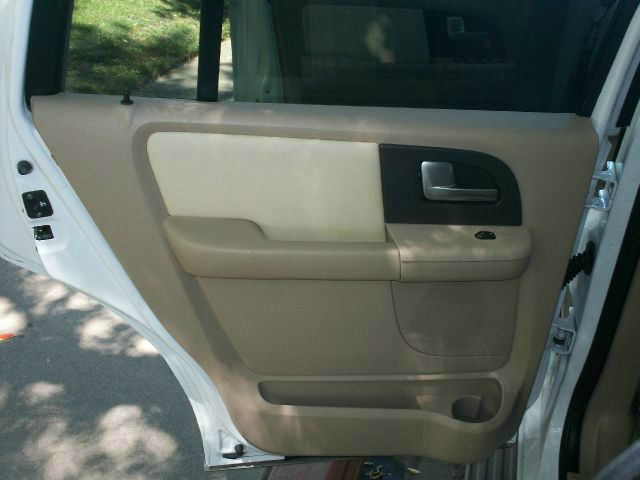 Ford Expedition 2003 photo 9