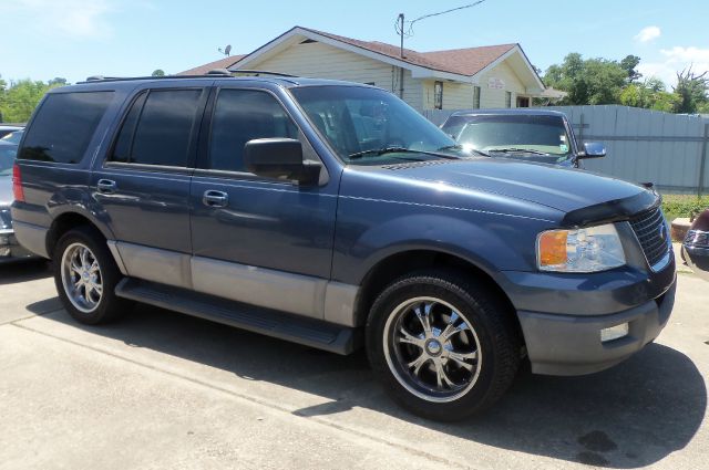 Ford Expedition 2003 photo 2