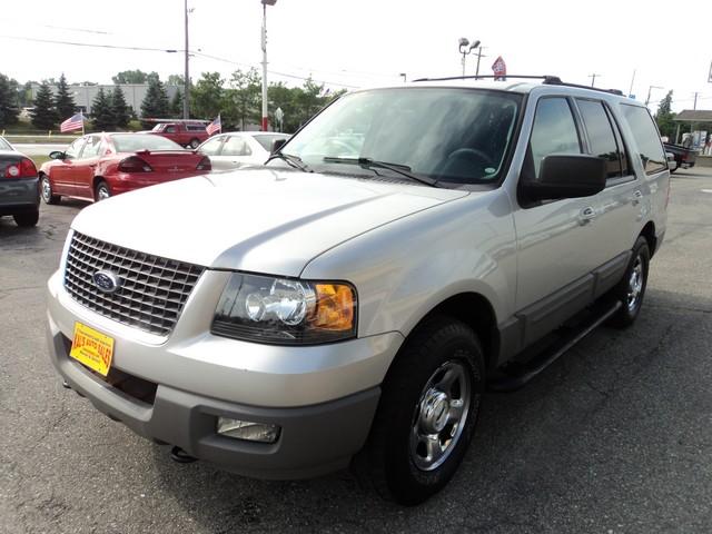 Ford Expedition 2003 photo 2