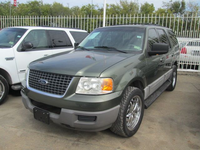 Ford Expedition 2003 photo 2