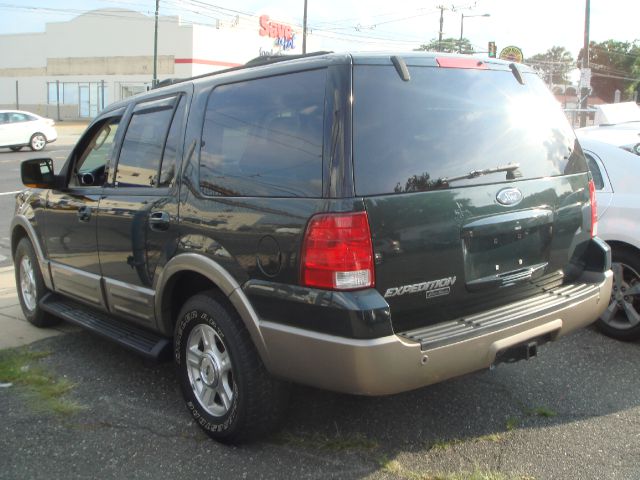 Ford Expedition 2003 photo 2