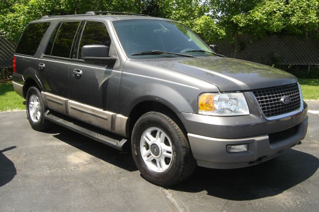 Ford Expedition 2003 photo 1