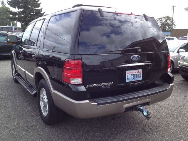 Ford Expedition 2003 photo 1