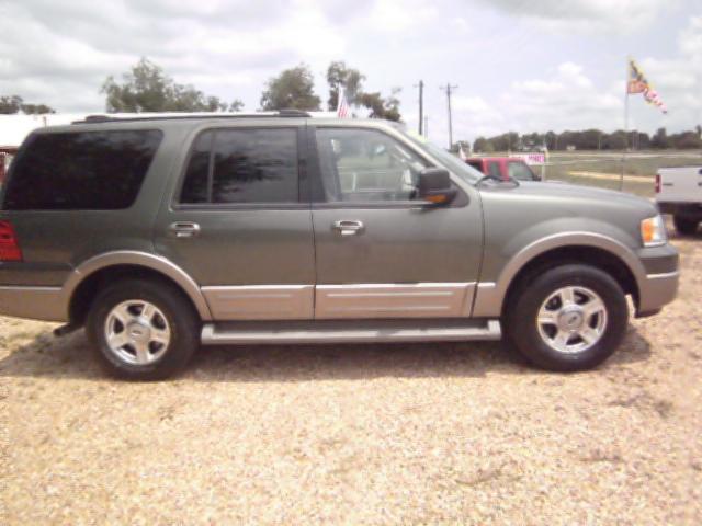 Ford Expedition 2003 photo 2