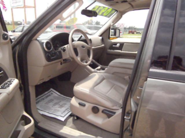 Ford Expedition 2003 photo 4