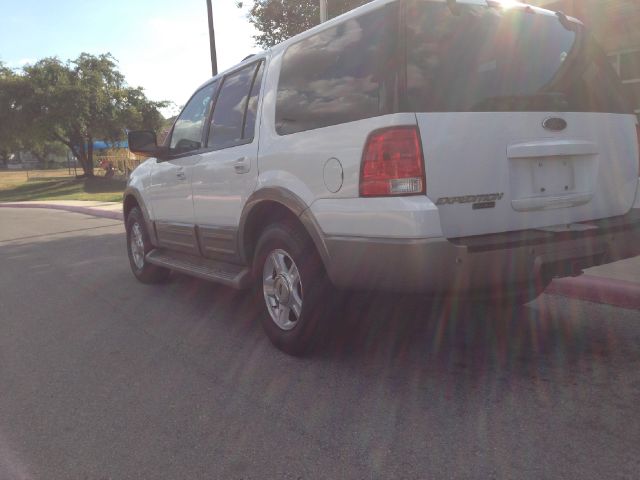 Ford Expedition 2003 photo 4