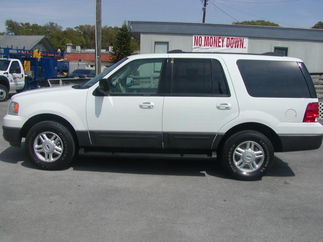 Ford Expedition 2003 photo 1