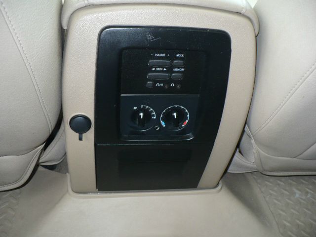 Ford Expedition 2003 photo 2