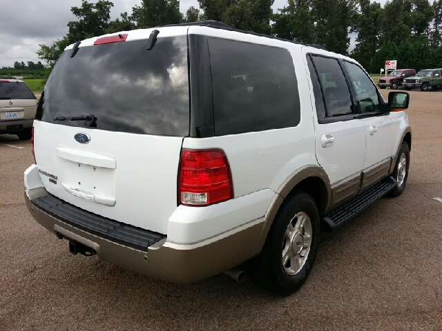 Ford Expedition MOON BOSE Quads SUV