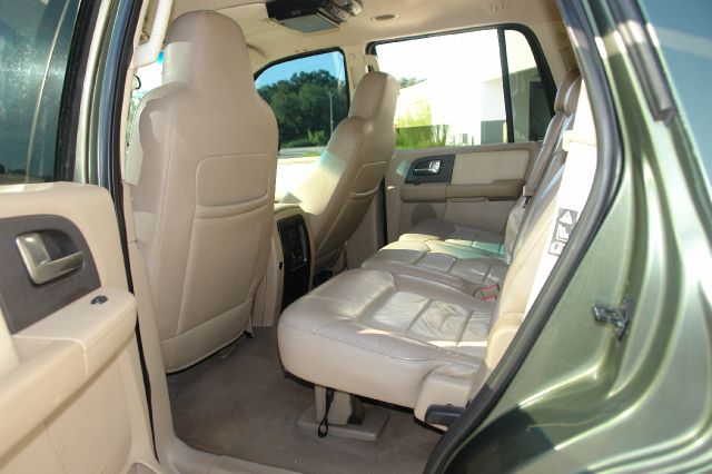 Ford Expedition 2003 photo 1