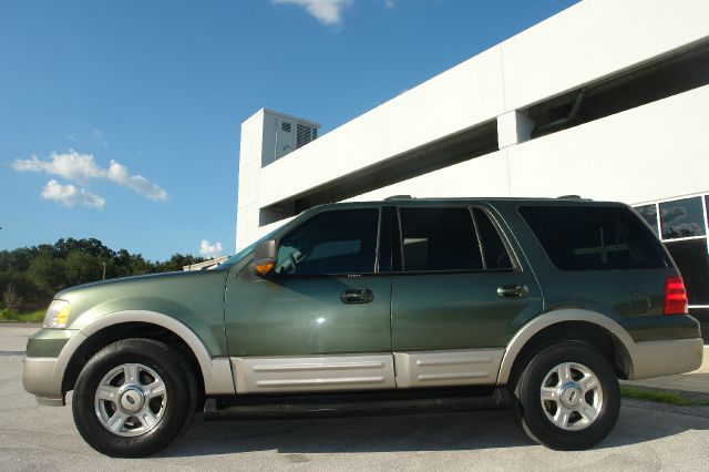 Ford Expedition 2003 photo 2