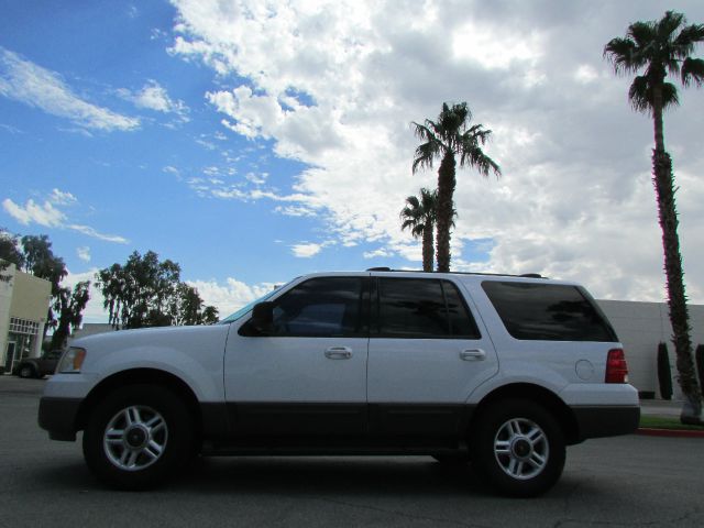 Ford Expedition 2003 photo 1