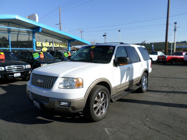 Ford Expedition 2003 photo 3