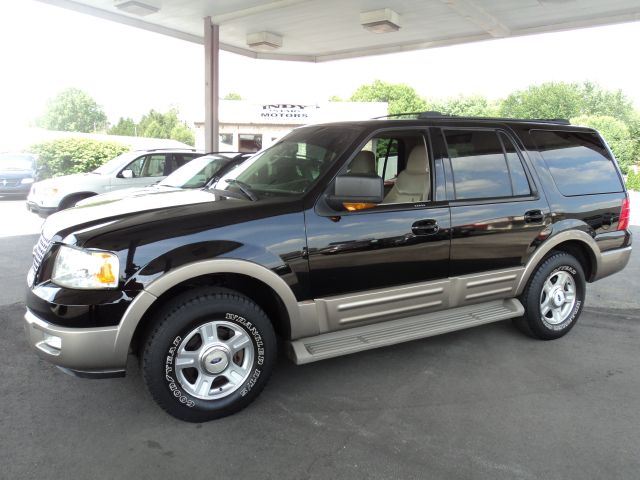 Ford Expedition E320 - Extra Sharp SUV