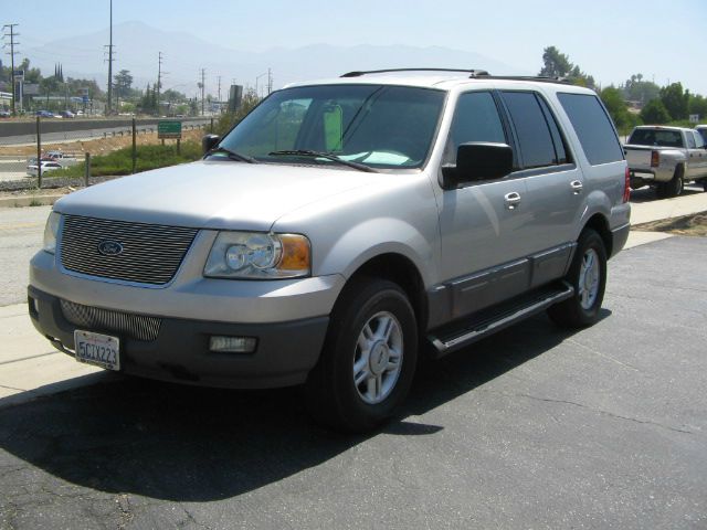 Ford Expedition 2003 photo 1