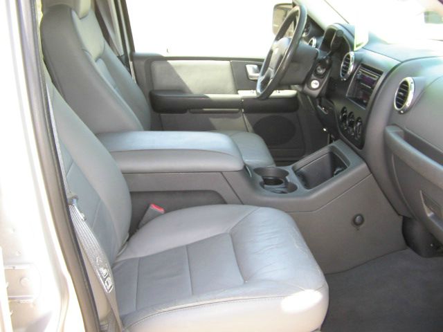 Ford Expedition 2003 photo 10