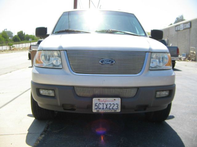 Ford Expedition 2003 photo 3