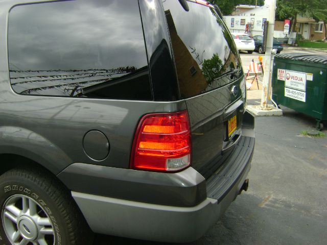 Ford Expedition 2003 photo 1