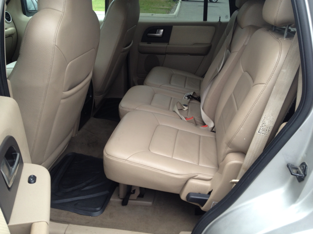 Ford Expedition 2003 photo 3