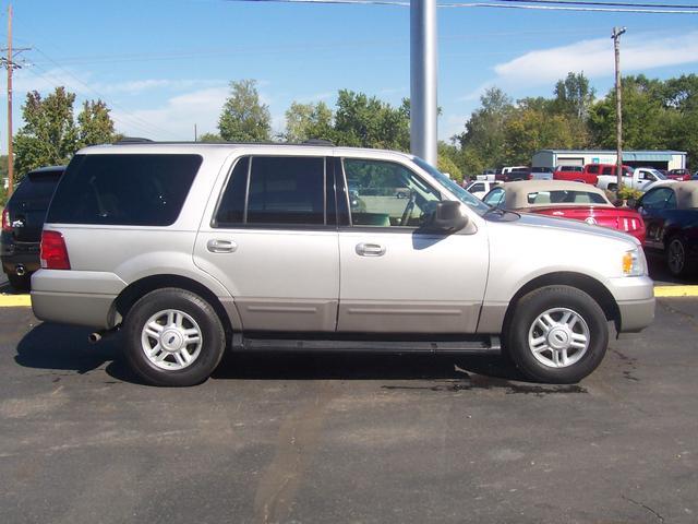 Ford Expedition 2003 photo 1