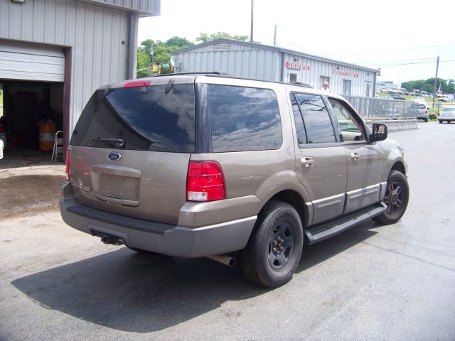 Ford Expedition 2003 photo 1