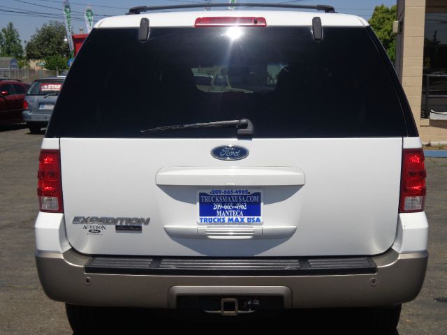 Ford Expedition 2003 photo 3