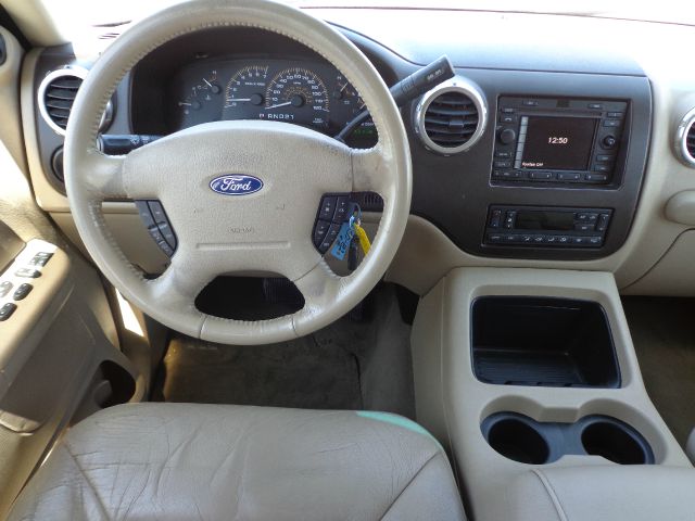 Ford Expedition 2003 photo 6