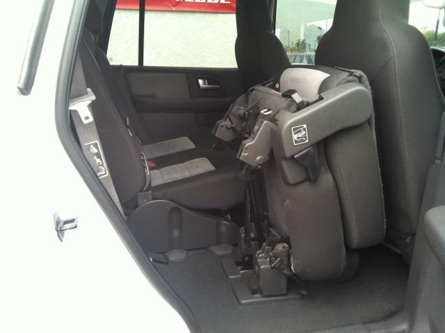 Ford Expedition 2003 photo 24