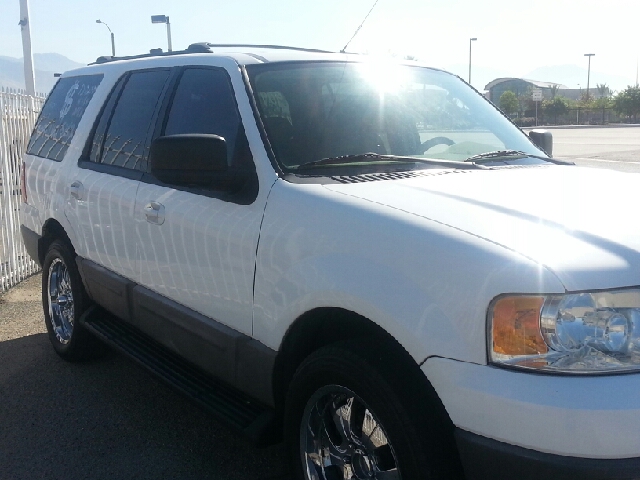 Ford Expedition 2003 photo 1