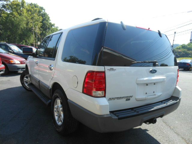 Ford Expedition 2003 photo 1