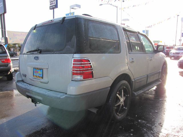 Ford Expedition 2003 photo 3