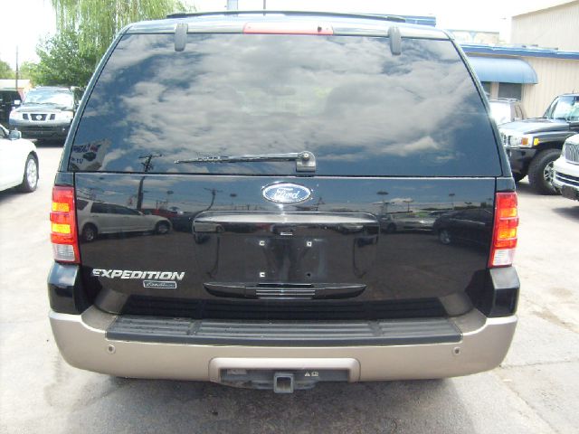 Ford Expedition 2003 photo 4