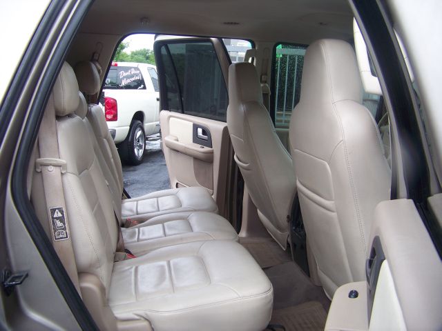 Ford Expedition 2003 photo 3