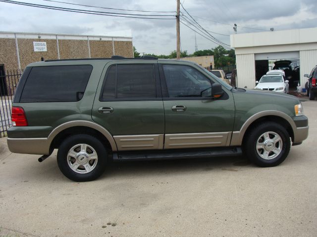 Ford Expedition 2003 photo 2