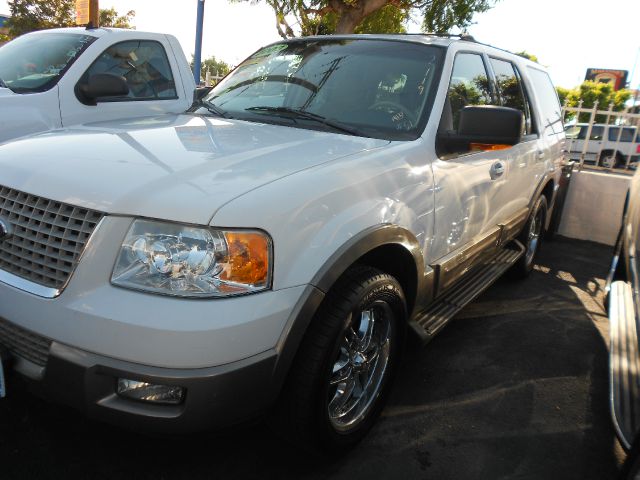 Ford Expedition 2dr HB Man Spec SUV