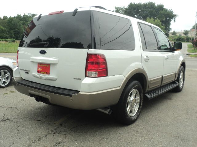 Ford Expedition 2003 photo 3