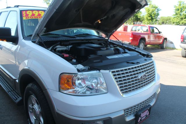 Ford Expedition 2003 photo 1