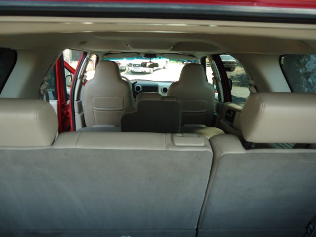 Ford Expedition 2003 photo 2