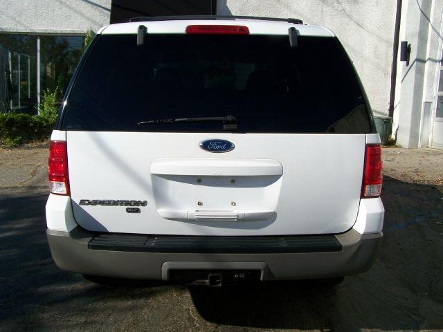 Ford Expedition 2003 photo 3