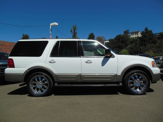 Ford Expedition 2003 photo 1