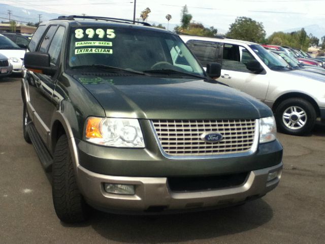 Ford Expedition 2003 photo 1