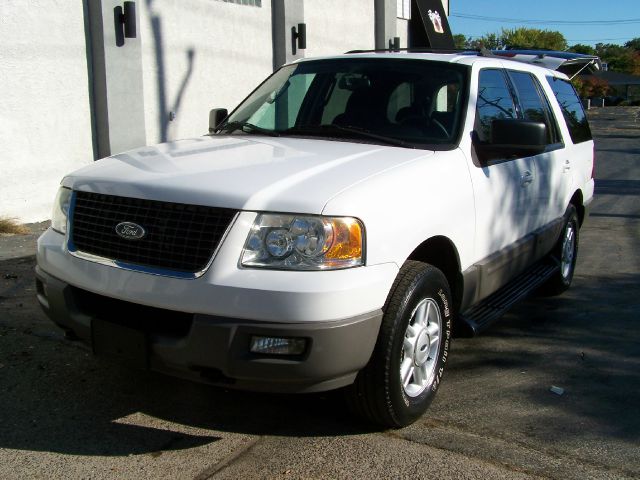 Ford Expedition 2003 photo 3