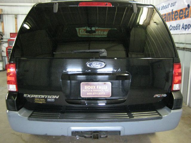 Ford Expedition 2003 photo 12