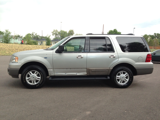 Ford Expedition MOON BOSE Quads SUV